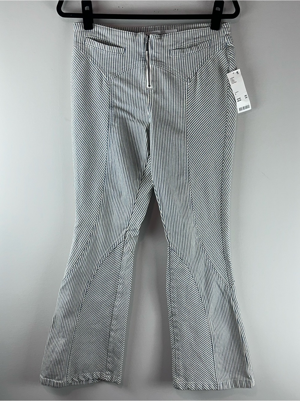 Silence + Noise Mid Rise Paper Boy Blue and White Striped Y2K Bootcut Jean Sz 4